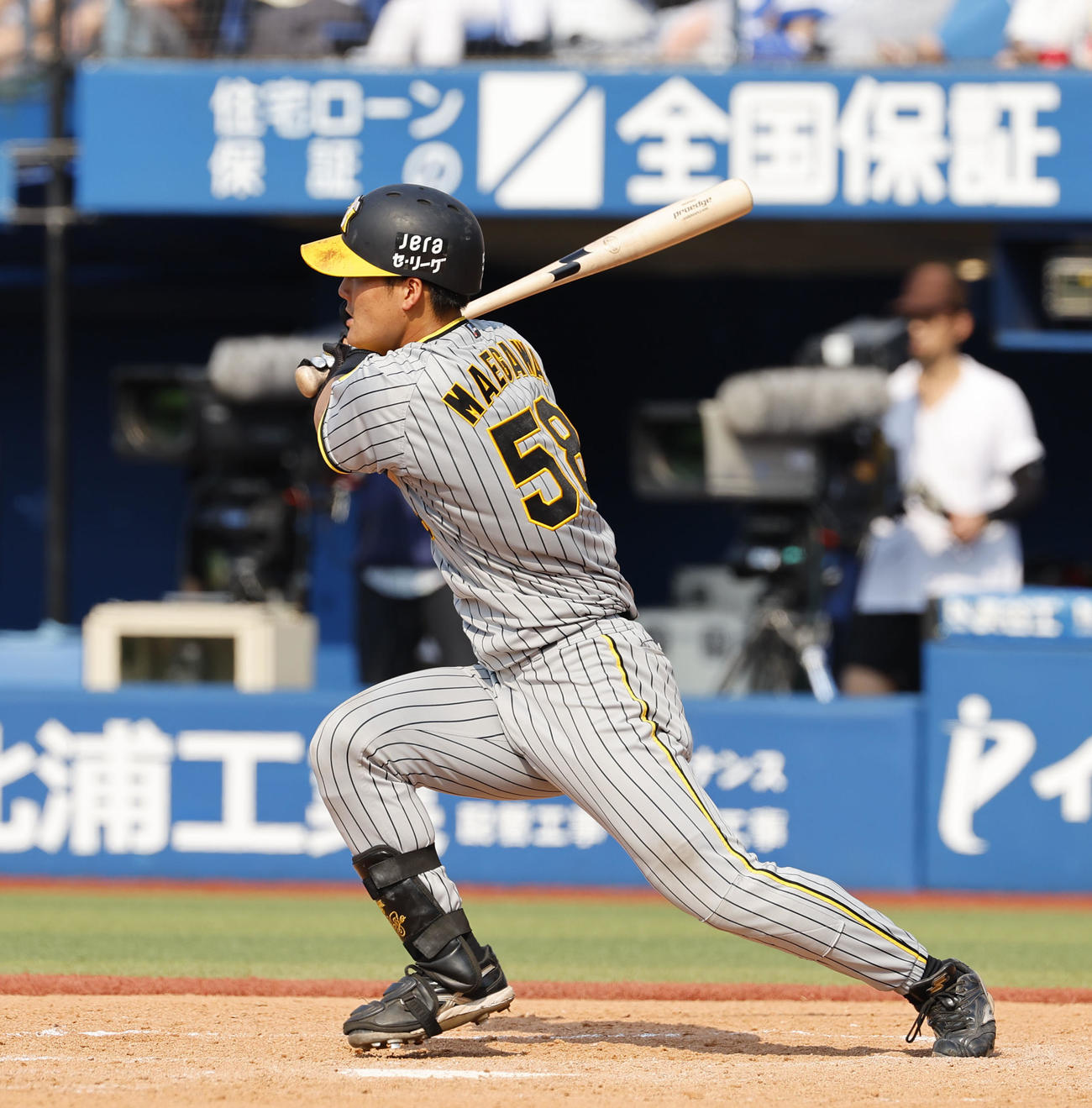 DeNA対阪神　5回表阪神2死一、二塁、前川が右前に適時打を放つ（撮影・藤尾明華）