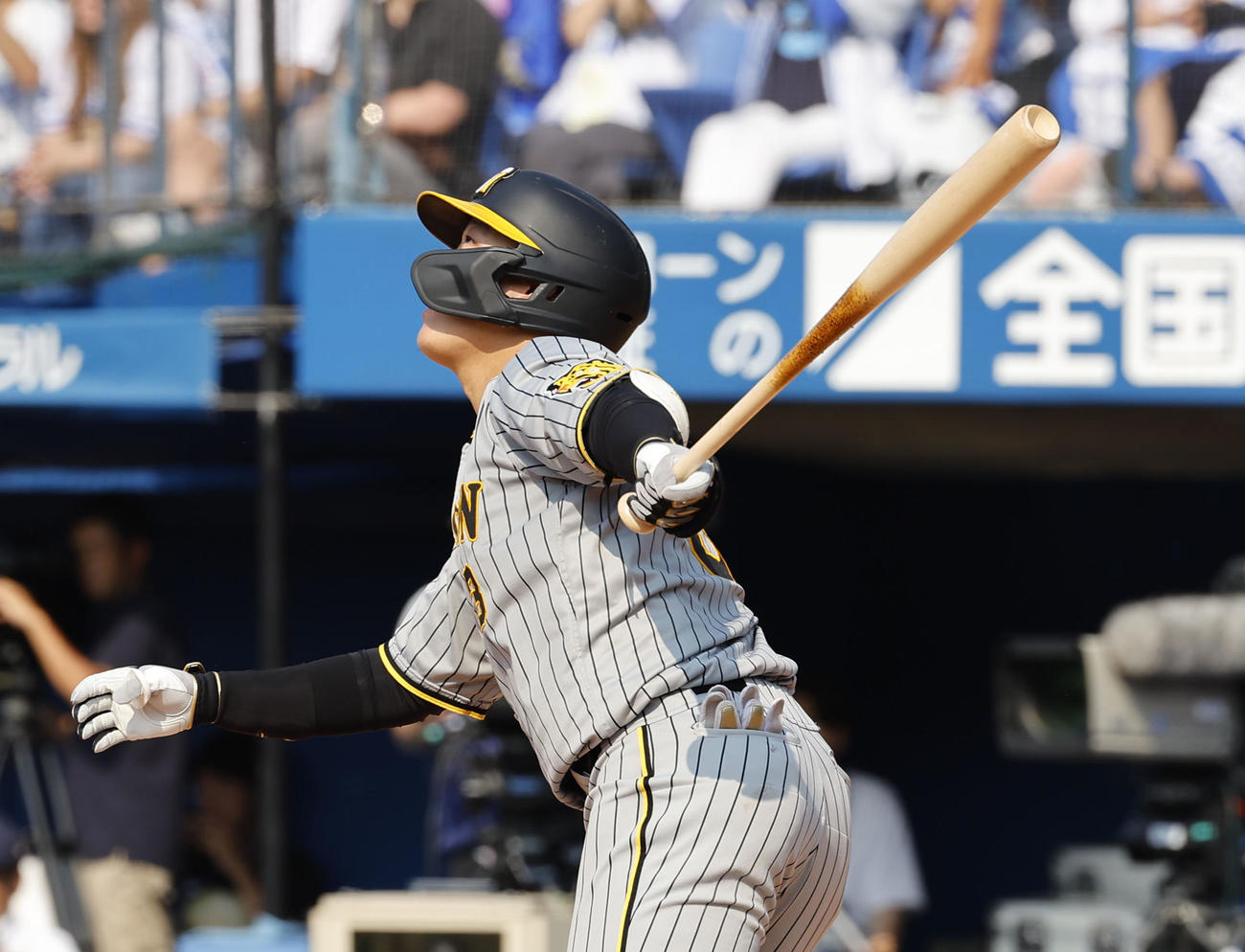 DeNA対阪神　5回表阪神2死一、三塁、大山が中前に適時打を放つ（撮影・藤尾明華）