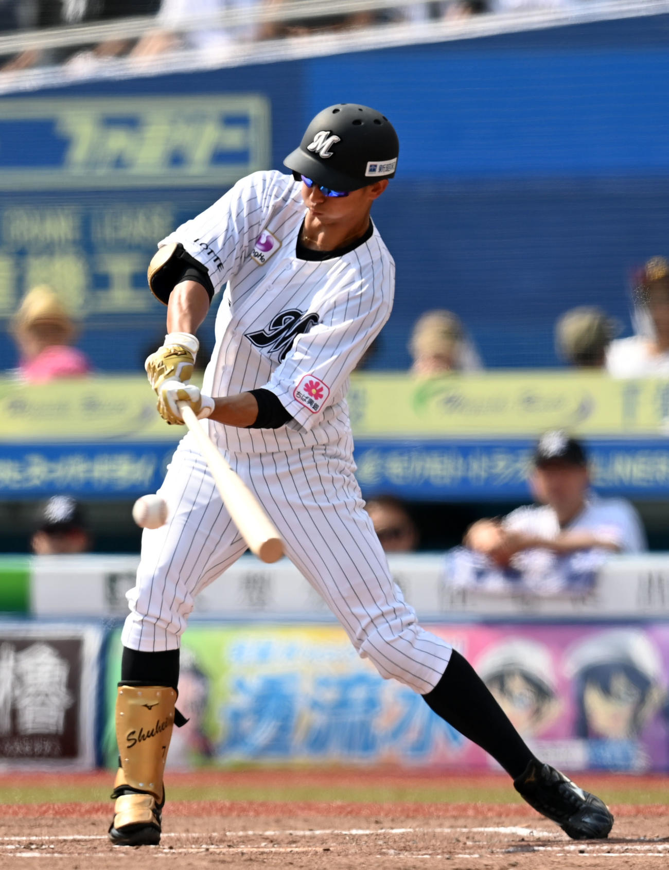 ロッテ対日本ハム　3回裏ロッテ1死、中前打を放つ福田（撮影・横山健太）