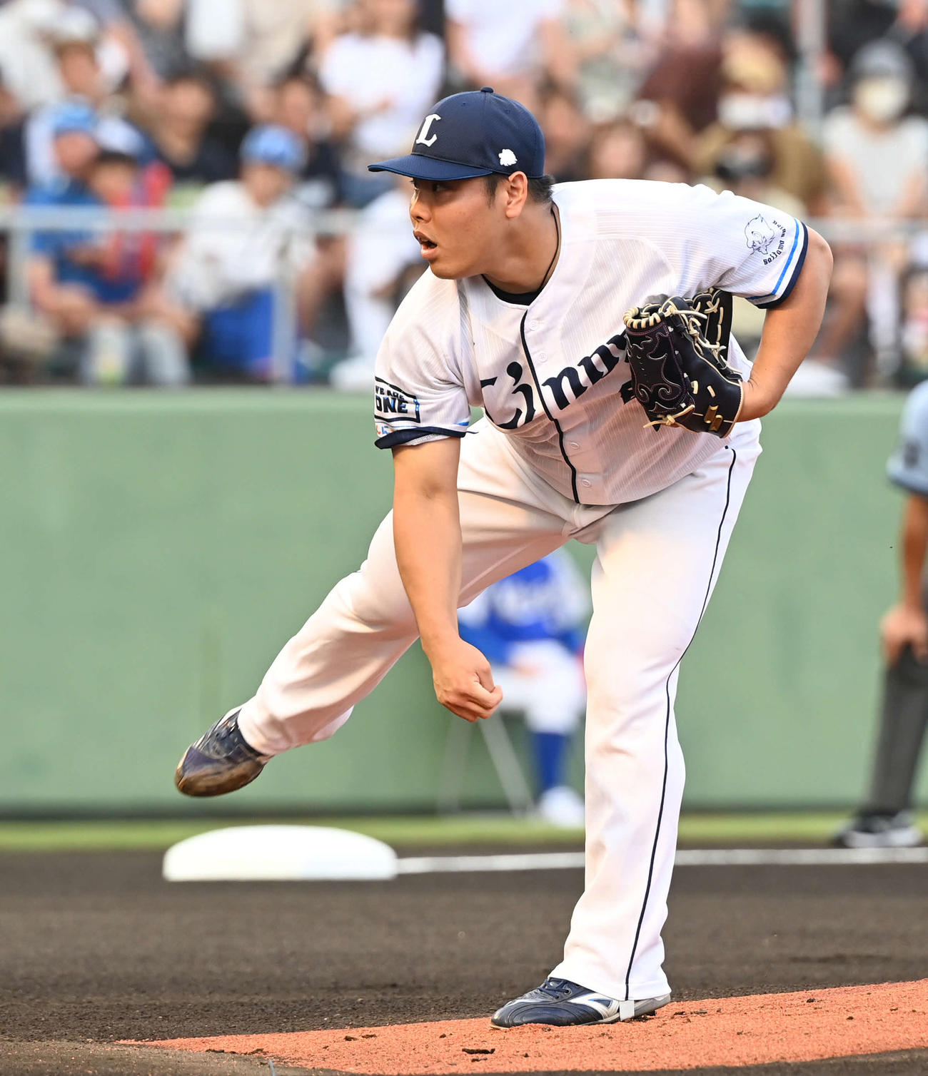 西武対日本ハム　力投する西武先発の平良（撮影・山崎安昭）