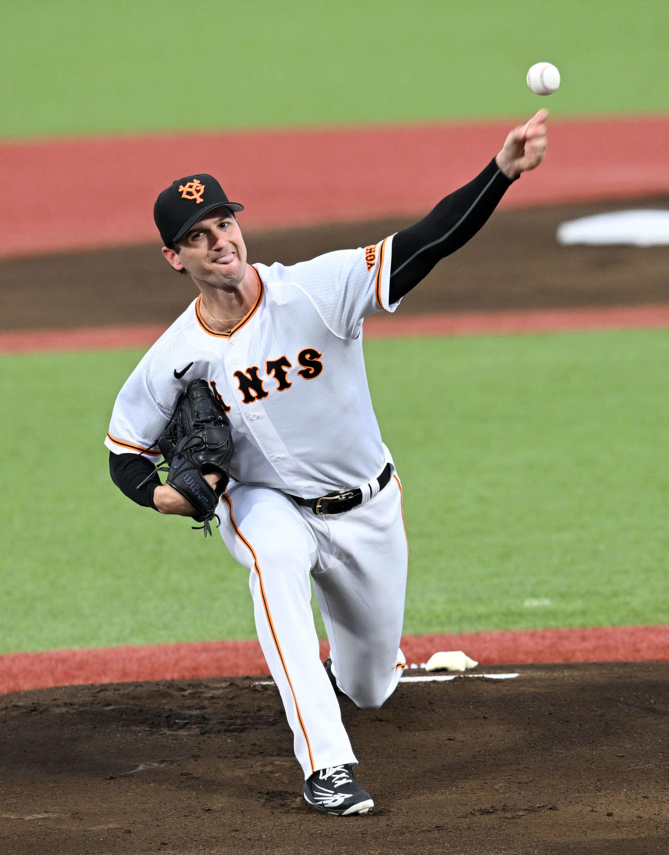 巨人対ヤクルト　巨人先発のグリフィン（撮影・たえ見朱実）