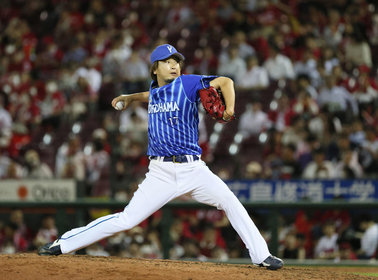 広島対DeNA 8回裏広島、DeNA4番手の三嶋（撮影・加藤孝規）