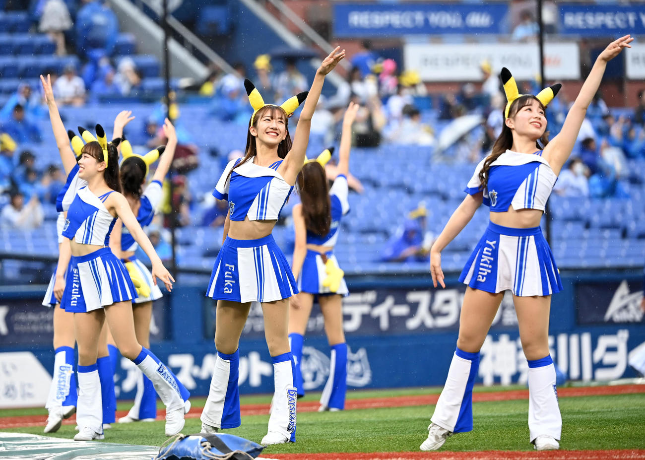 DeNA対中日　オープニングセレモニーに登場したDiana（撮影・横山健太）