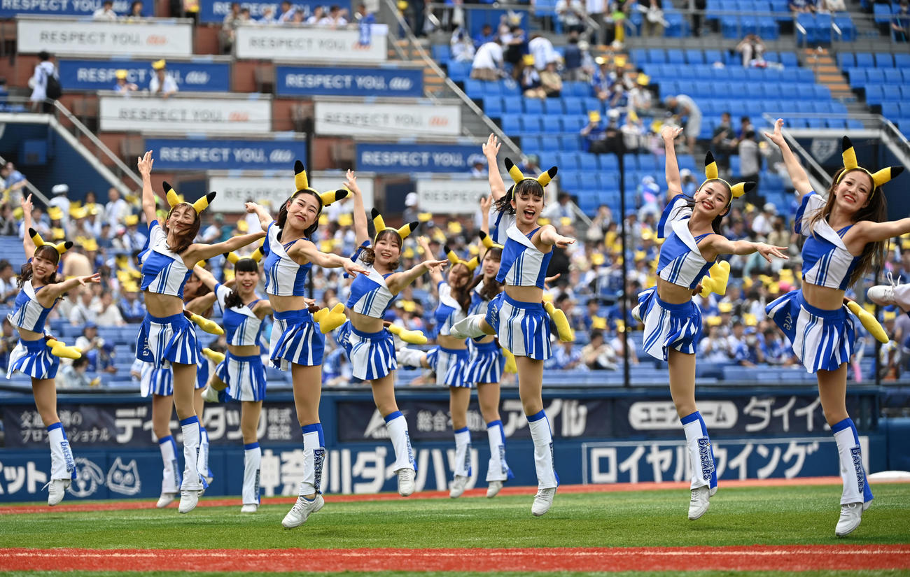 DeNA対中日　オープニングセレモニーに登場したDiana（撮影・横山健太）