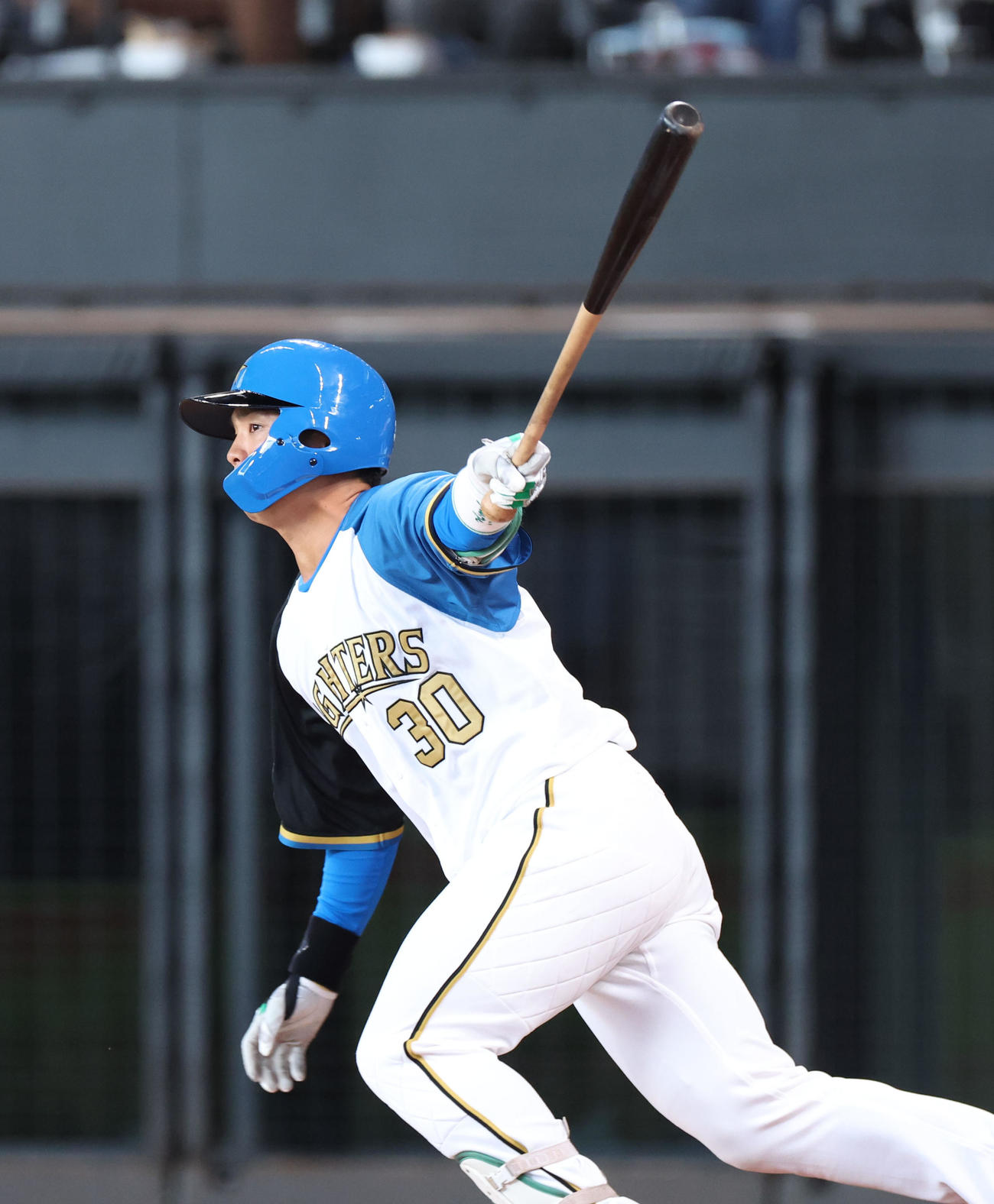 日本ハム対オリックス　3回裏日本ハム2死、郡司は左前打を放つ（撮影・佐藤翔太）