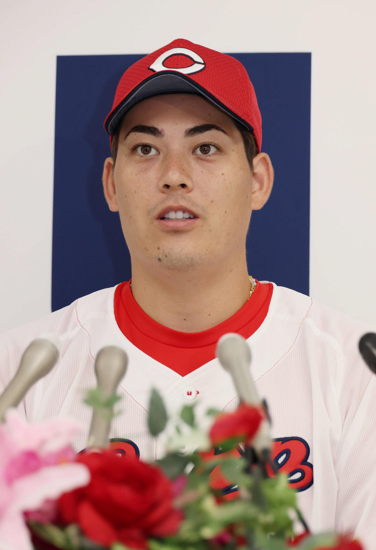 オールスターゲームに監督推薦で選ばれ、会見する広島九里（撮影・加藤孝規）