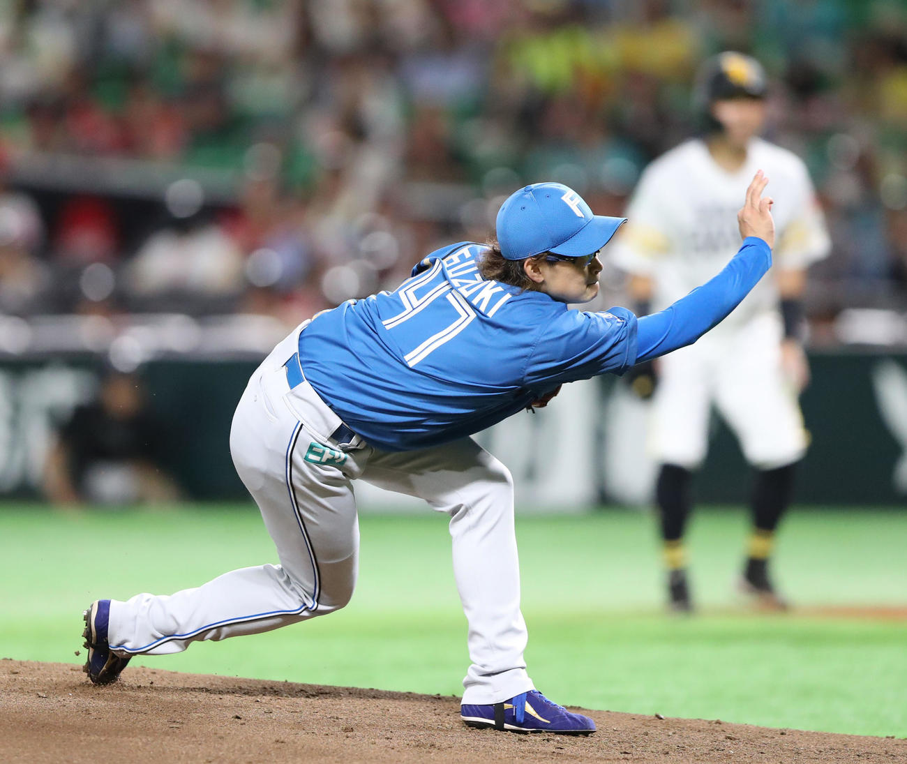 ソフトバンク対日本ハム　先発・鈴木（撮影・梅根麻紀）