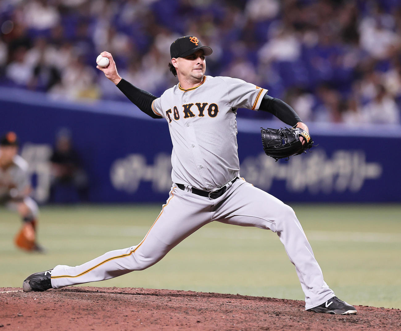 中日対巨人　12回から登板した巨人ビーディ（撮影・足立雅史）