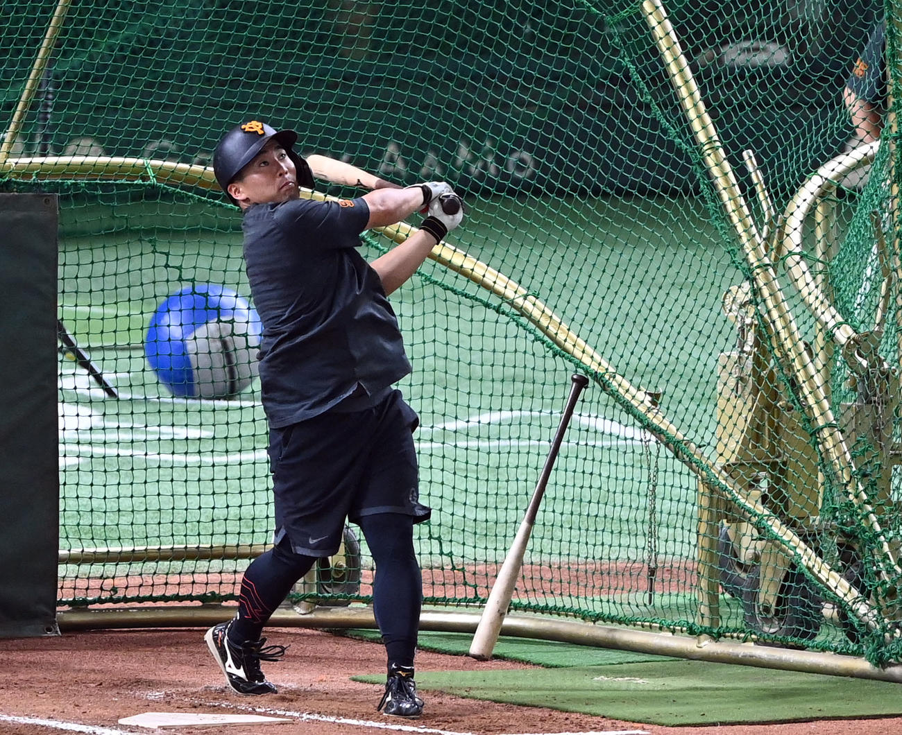 試合前練習でフリー打撃を行った巨人浅野（撮影・たえ見朱実）
