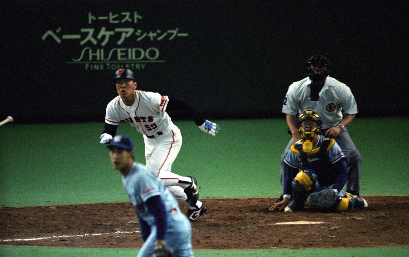 1993年5月1日、ヤクルト戦の第2打席に二塁打を放ちプロ初打点をあげる巨人松井