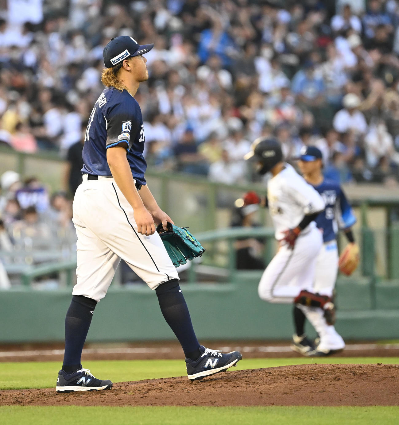 オリックス対西武　4回裏オリックス1死一塁、紅林に2点本塁打を浴びた高橋（撮影・和賀正仁）