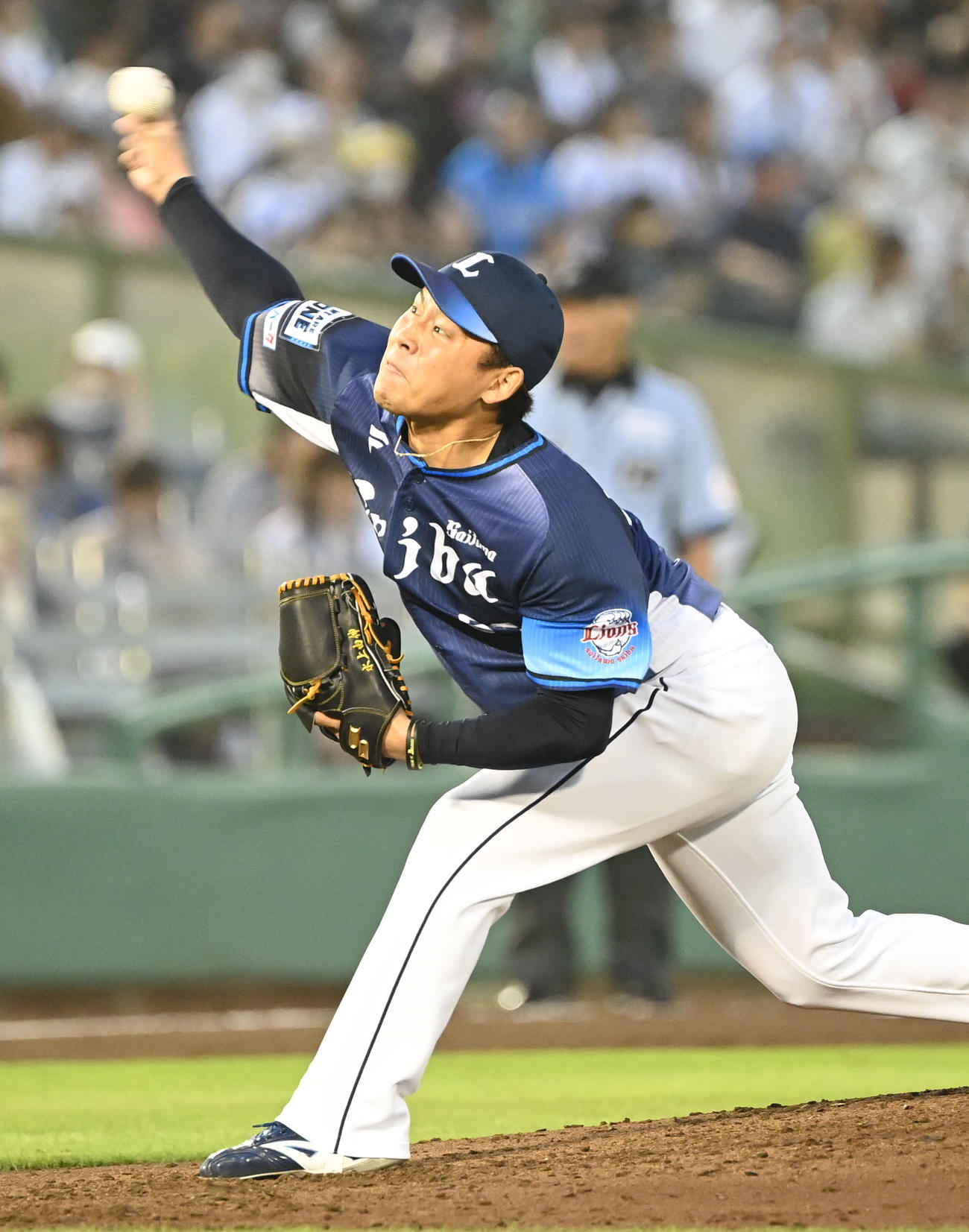 オリックス対西武　6回に登板する西武水上（撮影・和賀正仁）