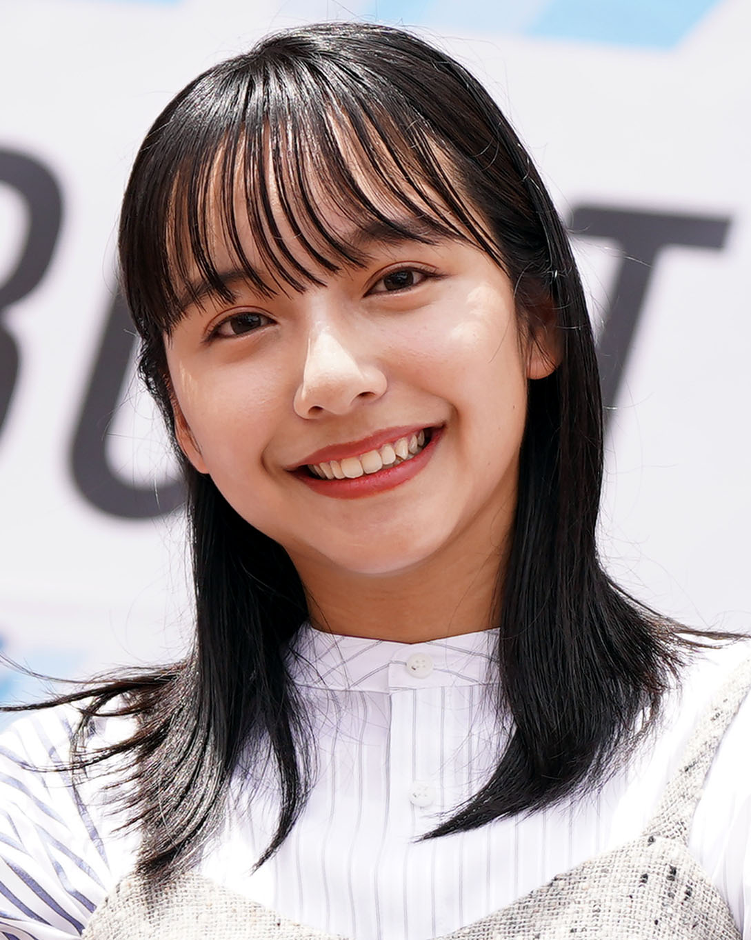 楽天対ソフトバンク　試合前、ボートレースデーのイベントに登場する山之内すず（撮影・狩俣裕三）
