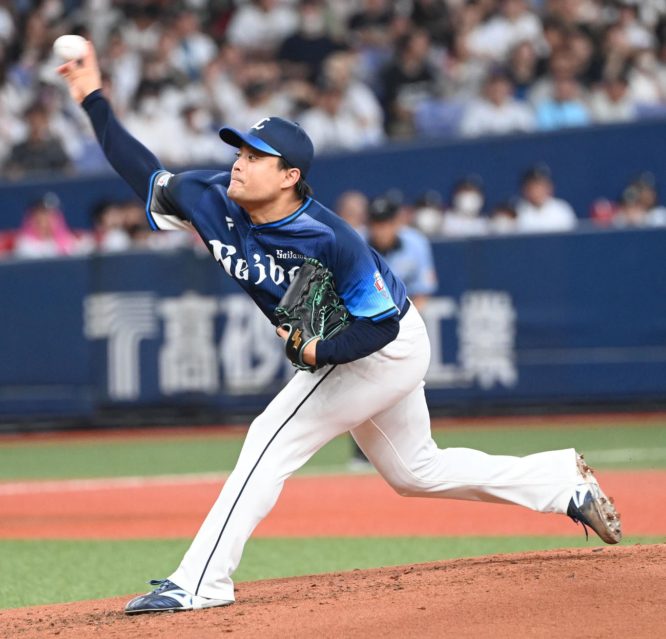 オリックス対西武　先発する西武松本（撮影・和賀正仁）