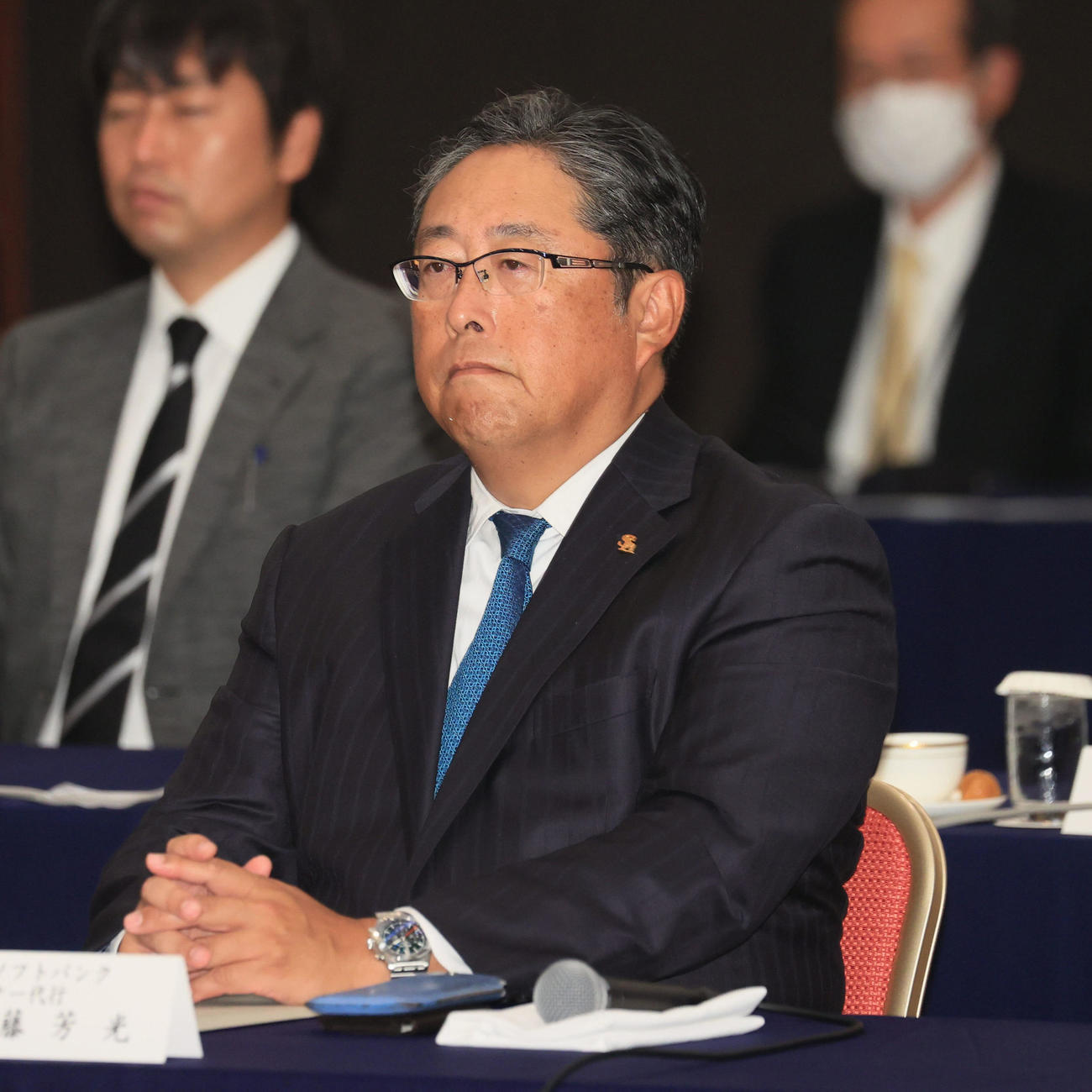 会議に出席するソフトバンク後藤芳光オーナー代行（代表撮影）