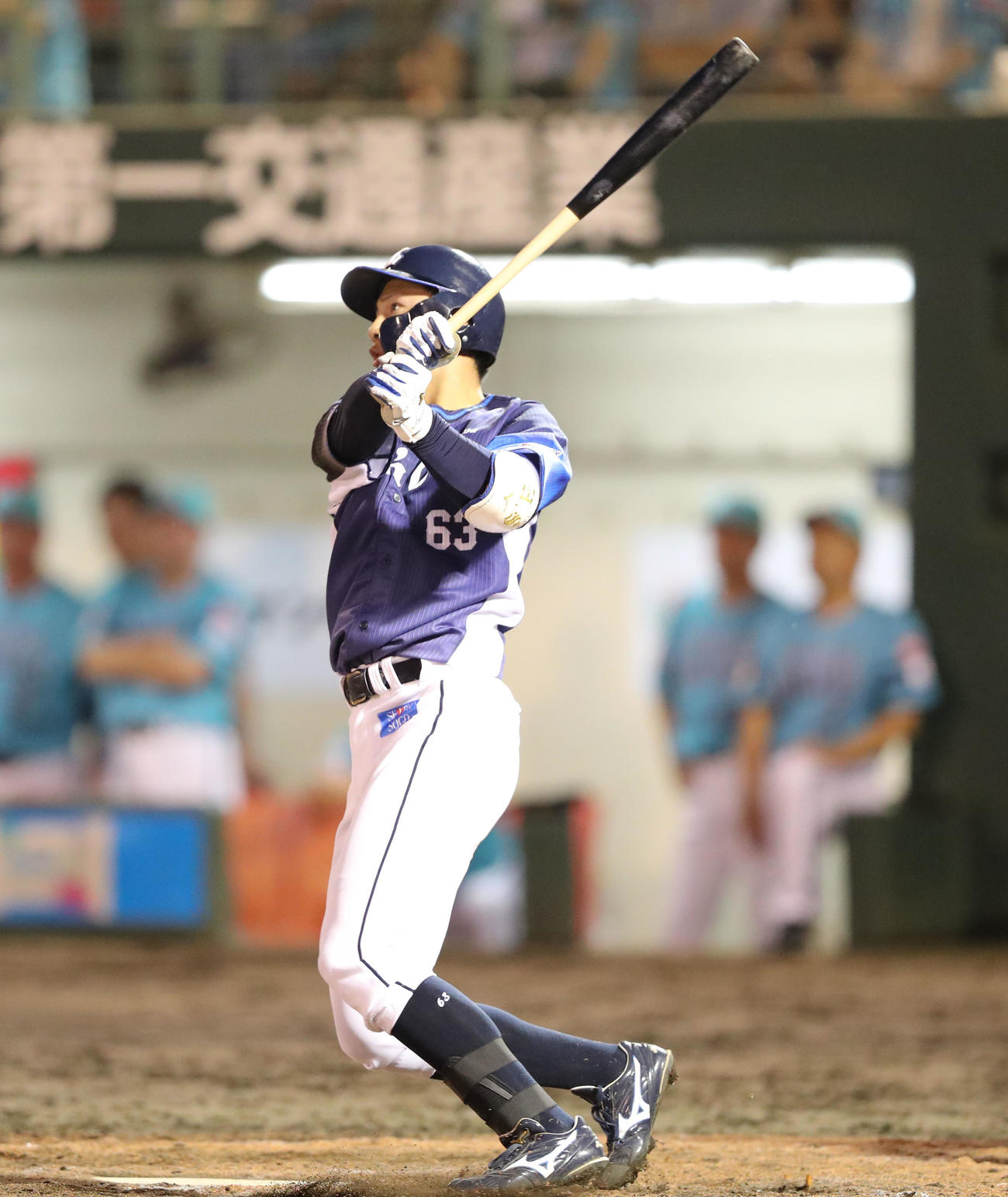 ソフトバンク対西武　5回表西武1死一、二塁、長谷川は中前に適時二塁打を放つ（撮影・梅根麻紀）
