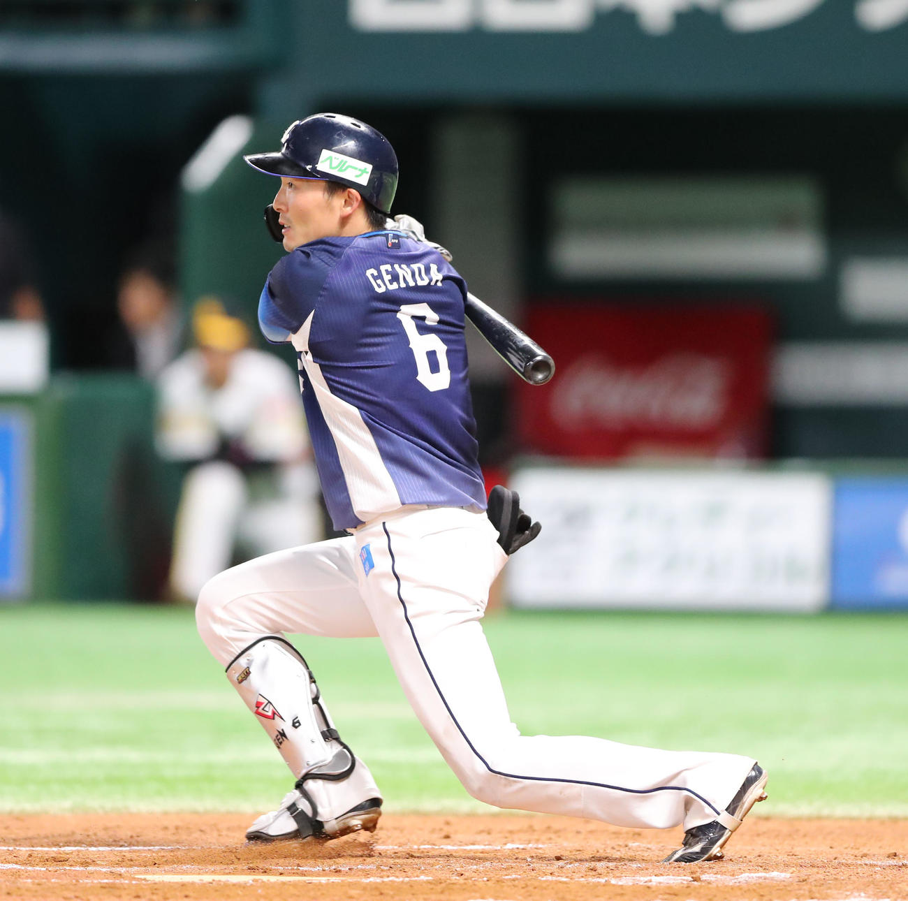 ソフトバンク対西武　7回表西武1死三塁、源田は中前に同点適時打を放つ（撮影・梅根麻紀）