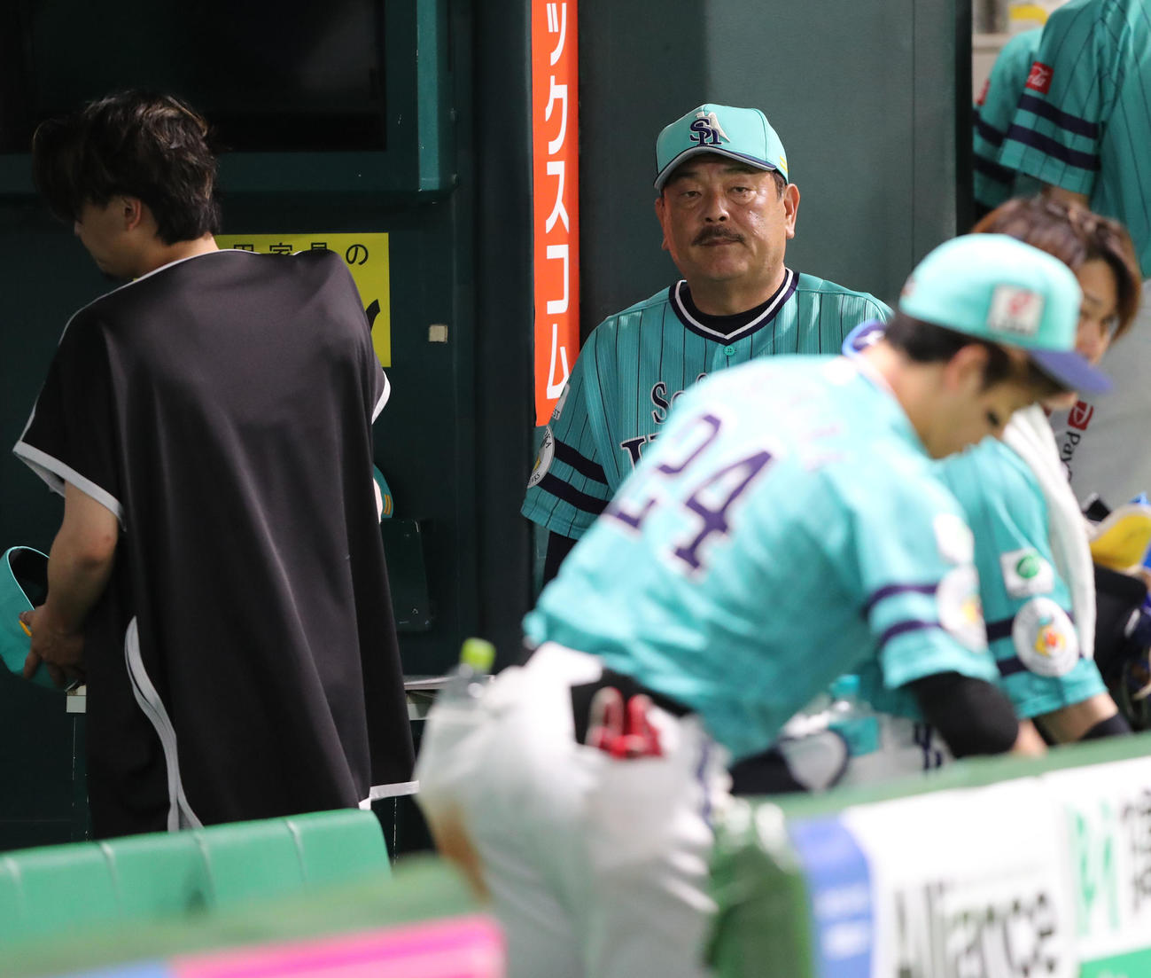 ソフトバンク対オリックス　止まらない連敗に表情が曇る藤本監督（撮影・梅根麻紀）