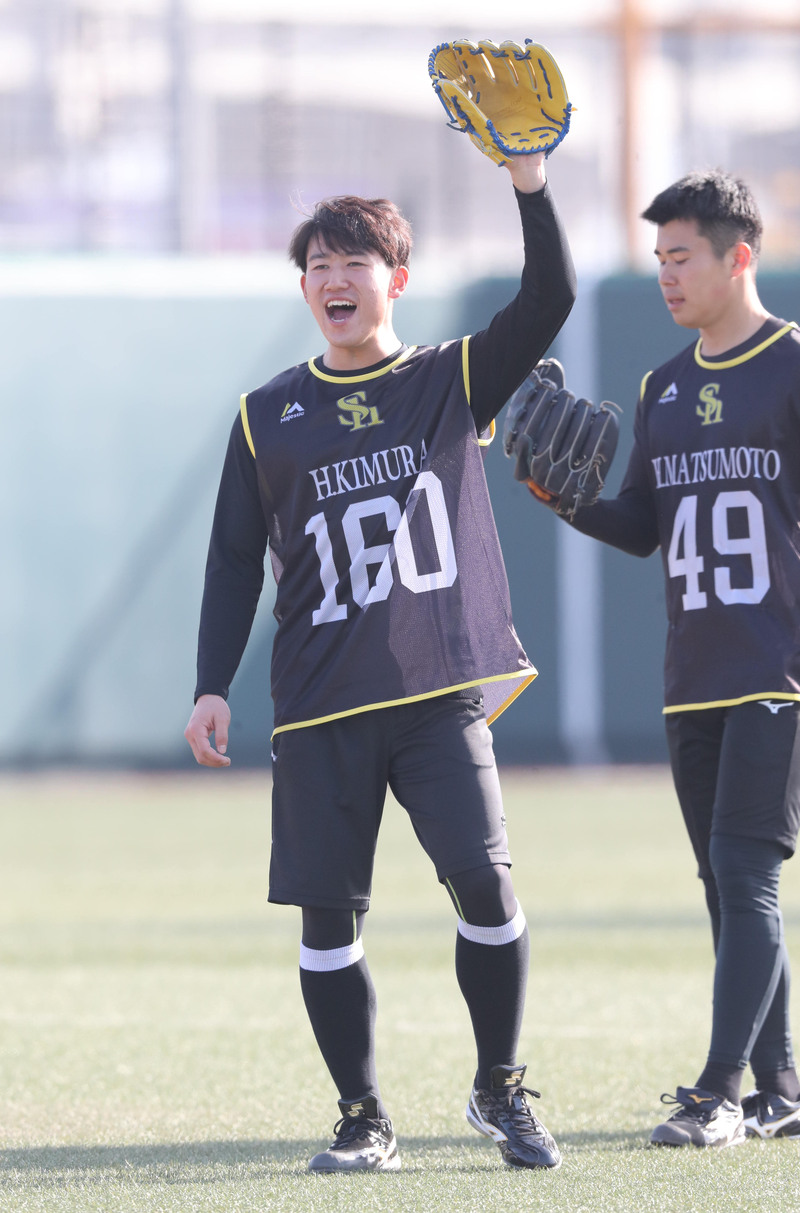 ソフトバンク木村光（2023年1月9日撮影）
