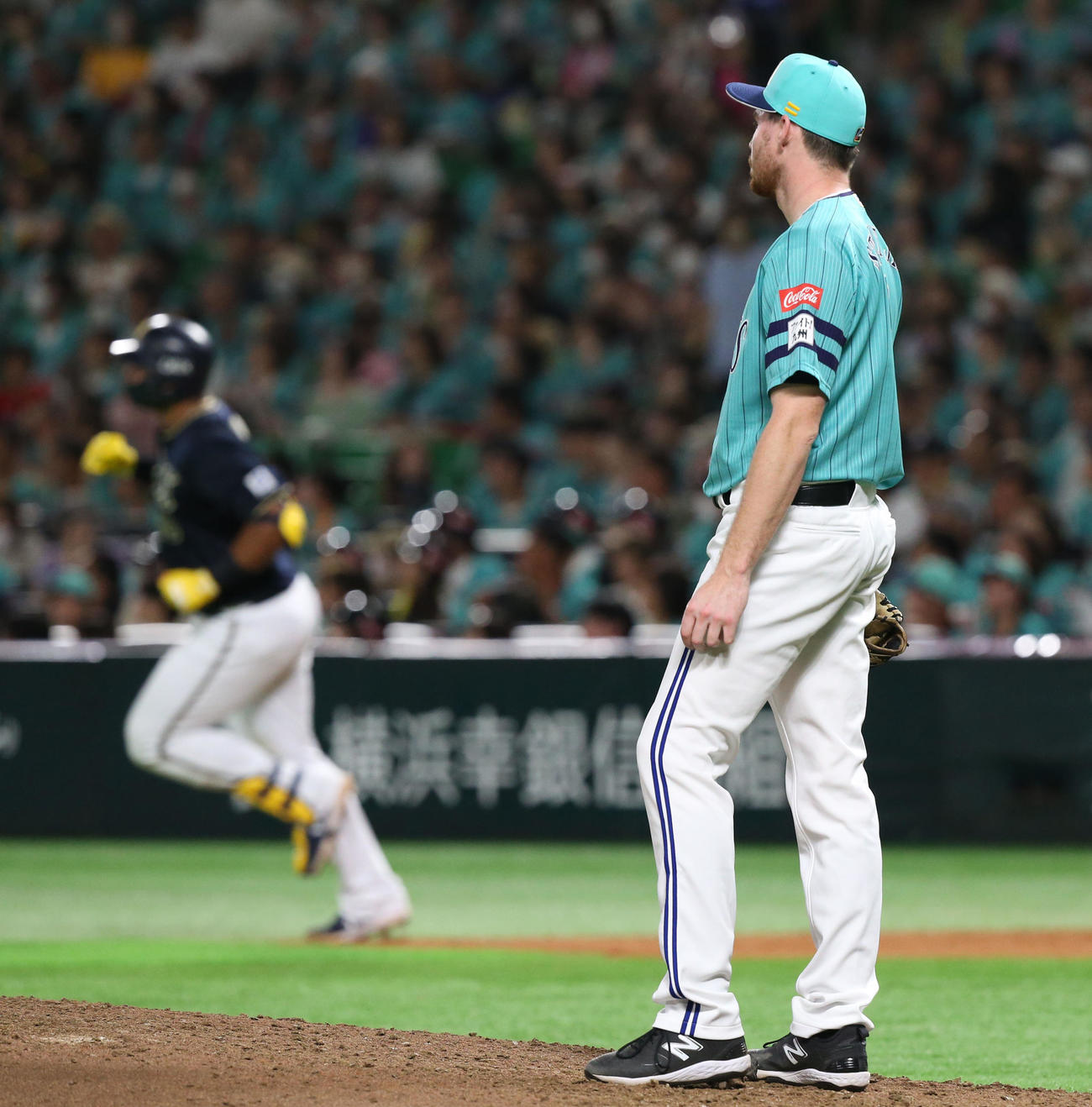 ソフトバンク対オリックス　6回表オリックス1死一、二塁、スチュワートはセデーニョに右越え先制3点本塁打を浴びる（撮影・冨田成美）