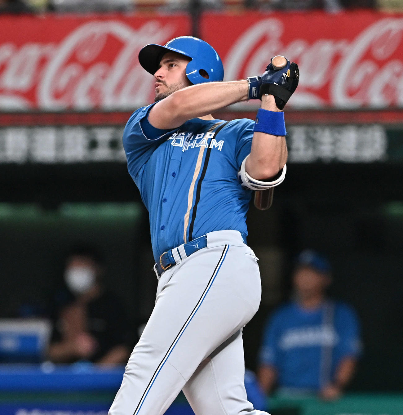 西武対日本ハム　1回表日本ハム1死一塁、マルティネスは左越え先制2点本塁打を放つ（撮影・滝沢徹郎）