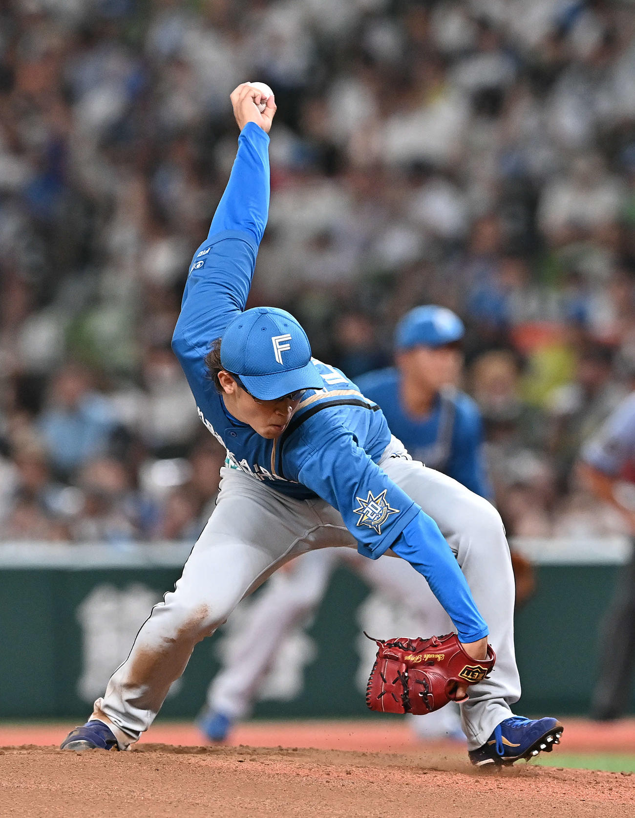 西武対日本ハム　力投する日本ハム先発の鈴木（撮影・滝沢徹郎）