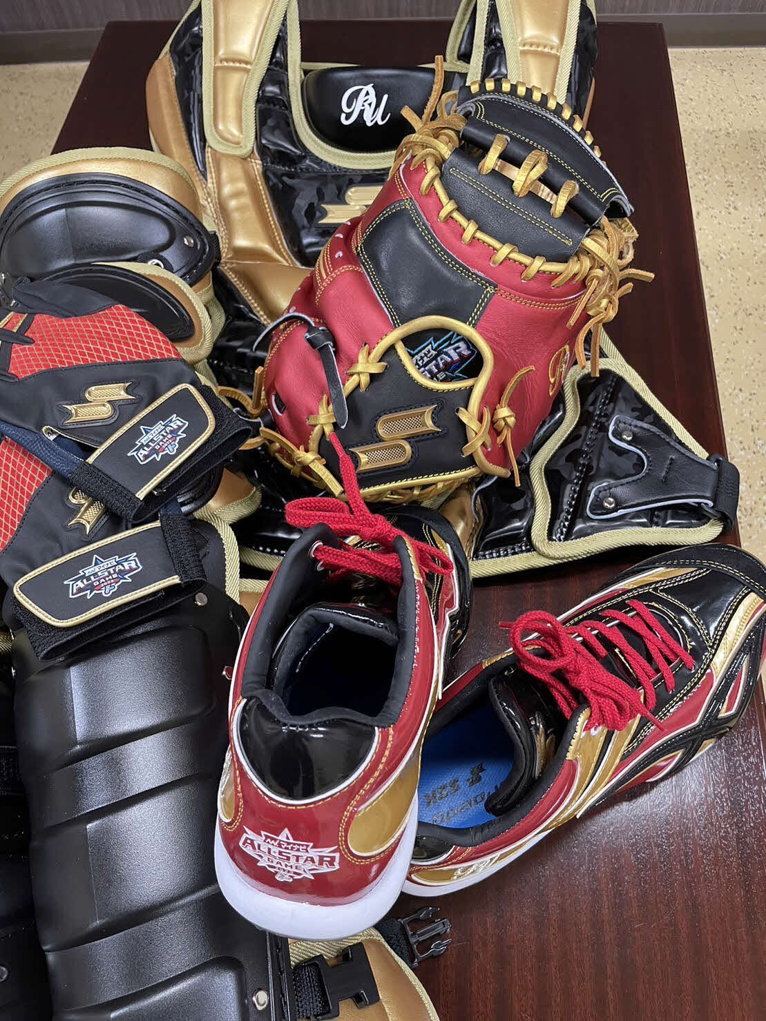 阪神梅野が球宴で使用する用具（SSK社提供）