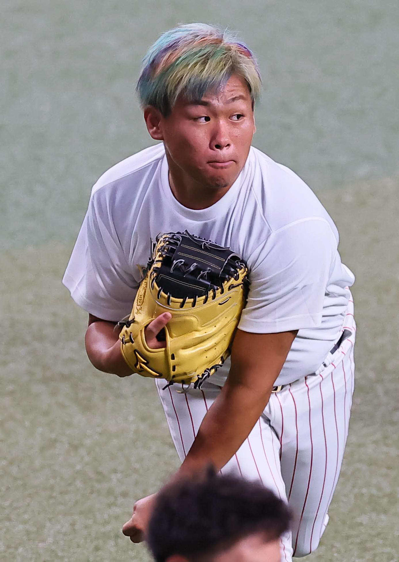 全セ対全パ　レインボーカラーに髪を染める田口（撮影・上田博志）