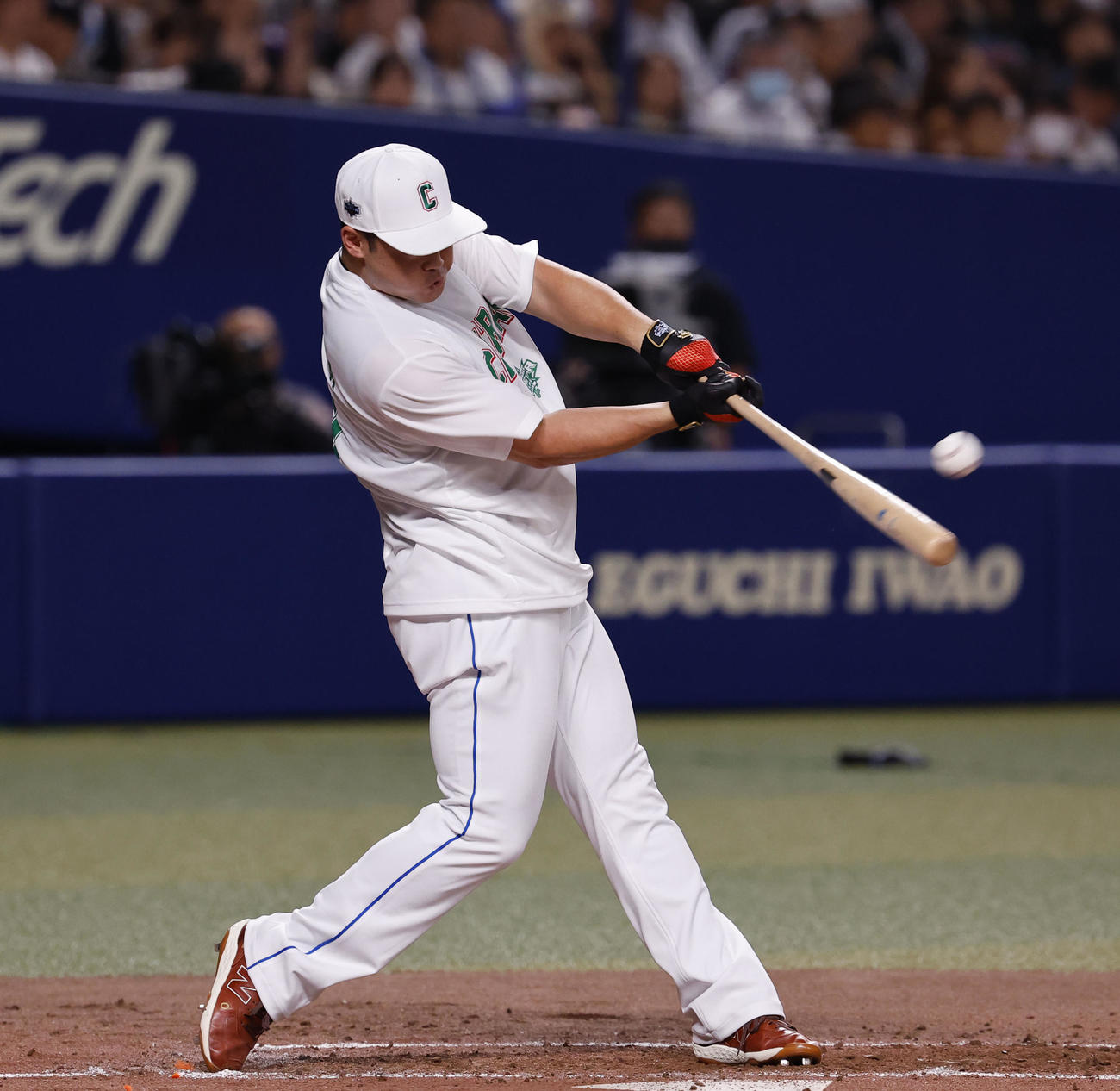 全セ対全パ　本塁打競争決勝に進出を決めた中日細川（撮影・藤尾明華）