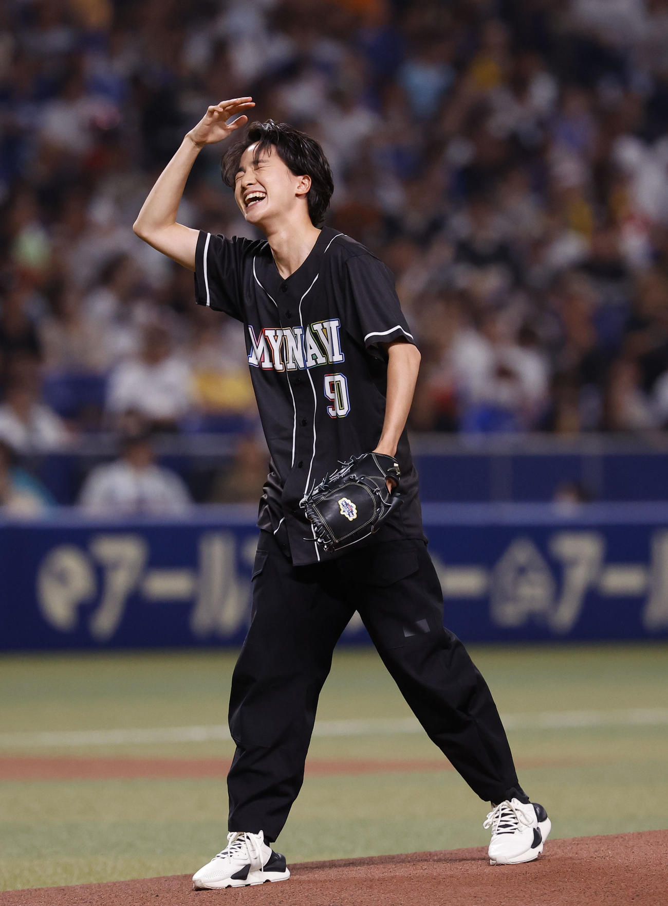 全セ対全パ　ファーストピッチを行う木戸大聖（撮影・藤尾明華）
