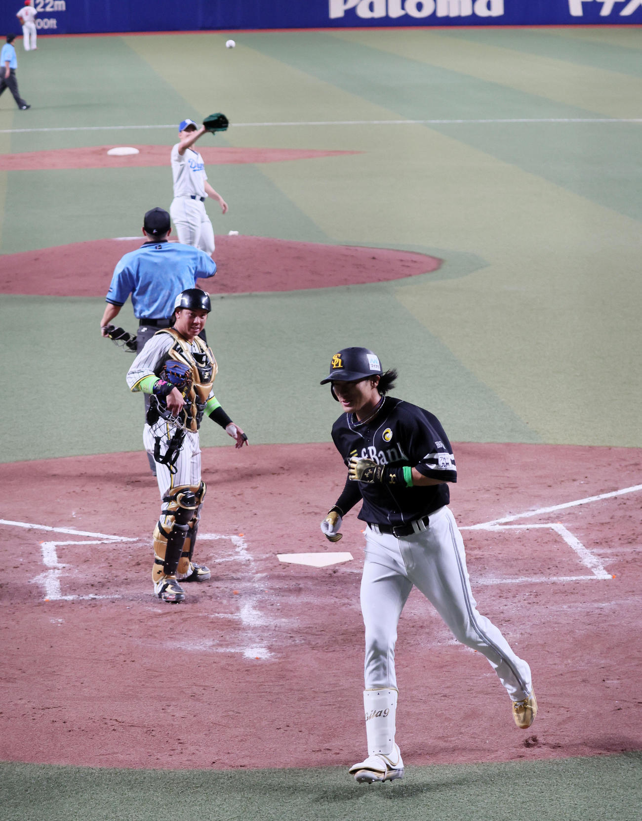 全セ対全パ　3回表全パ1死、柳田は右越えソロ本塁打を放ち生還（撮影・加藤哉）