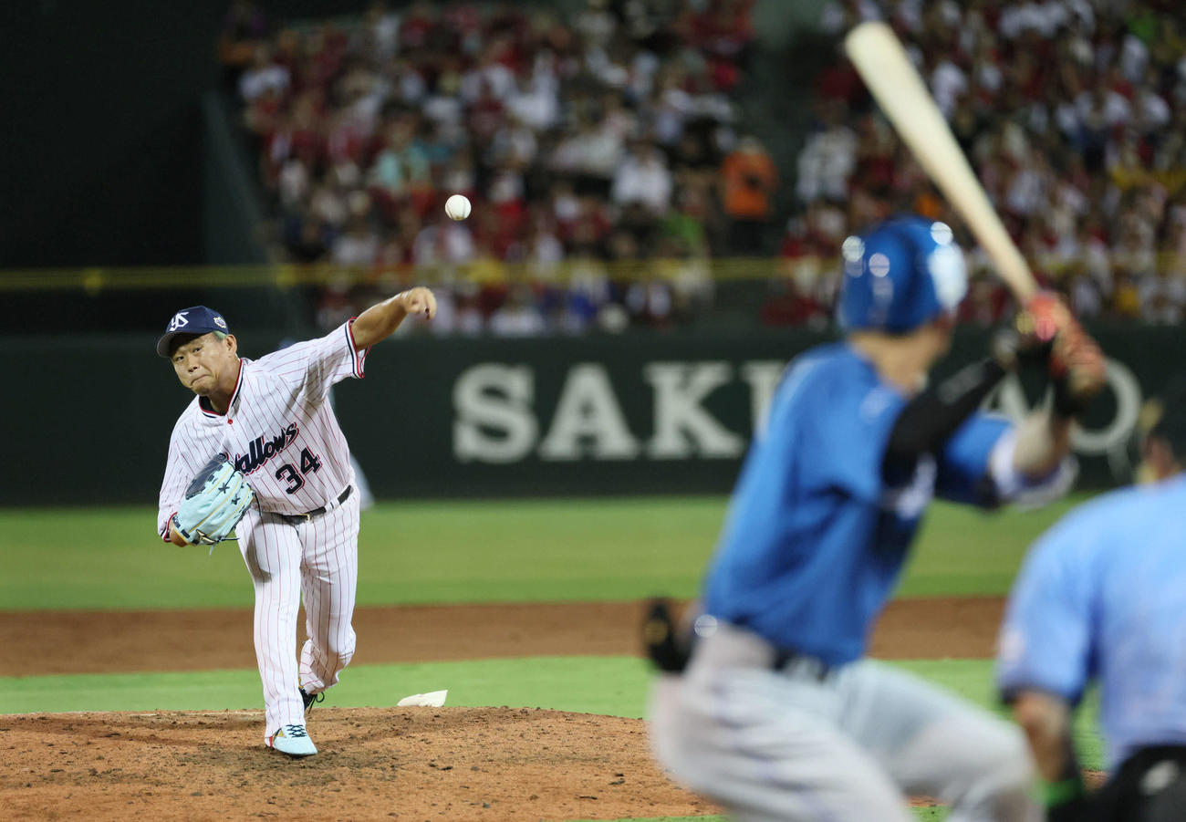 全セ対全パ　全セ対全パ　9回表全パ、全セ8番手の田口（撮影・加藤孝規）