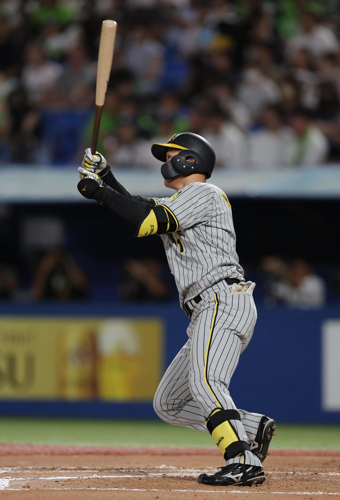 ヤクルト対阪神　7回表阪神2死一、二塁、中越え2点適時三塁打を放つ森下（撮影・前田充）