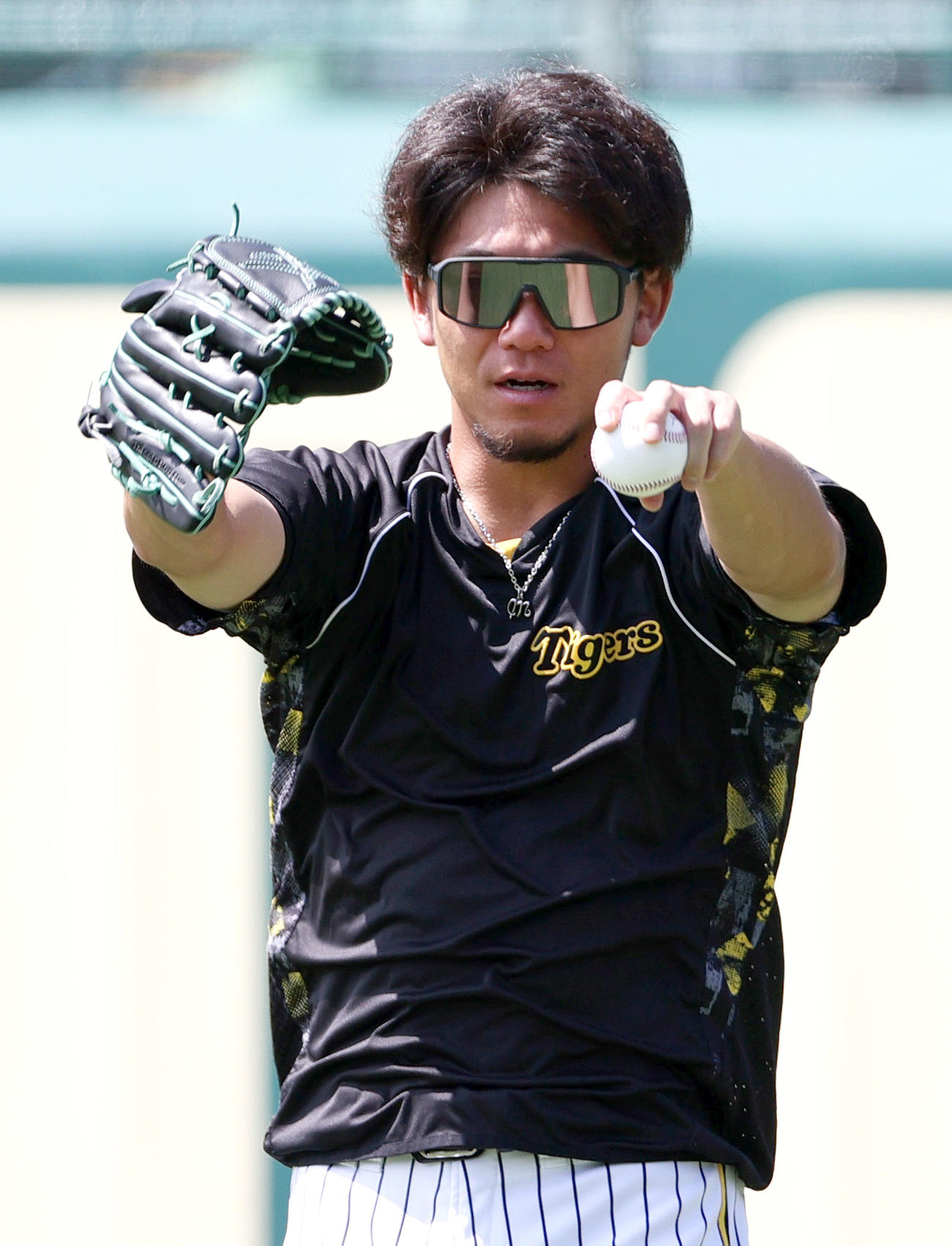 甲子園で汗を流す伊藤将（撮影・上山淳一）