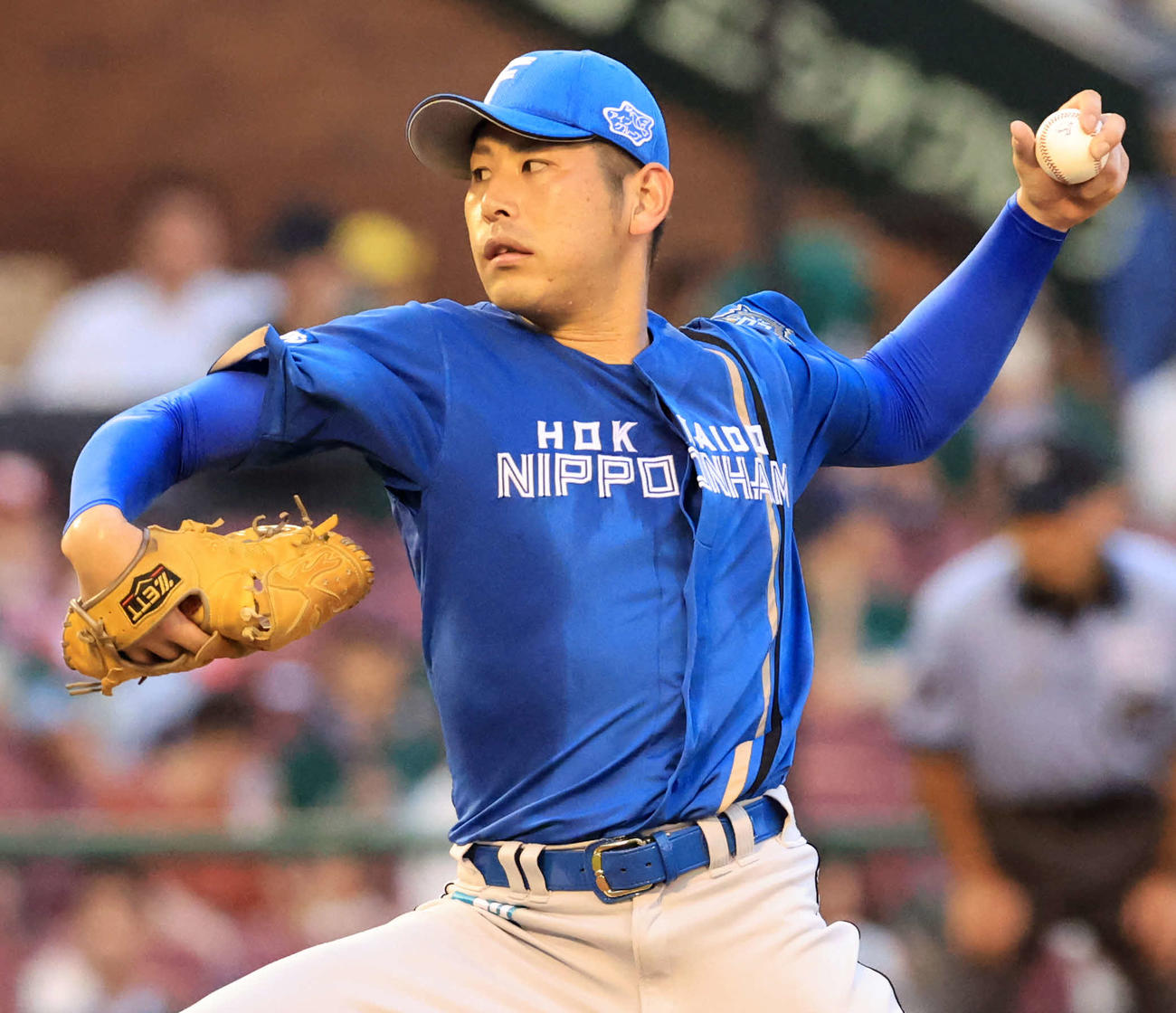 楽天対日本ハム　力投する日本ハム先発の加藤貴（撮影・浅見桂子）