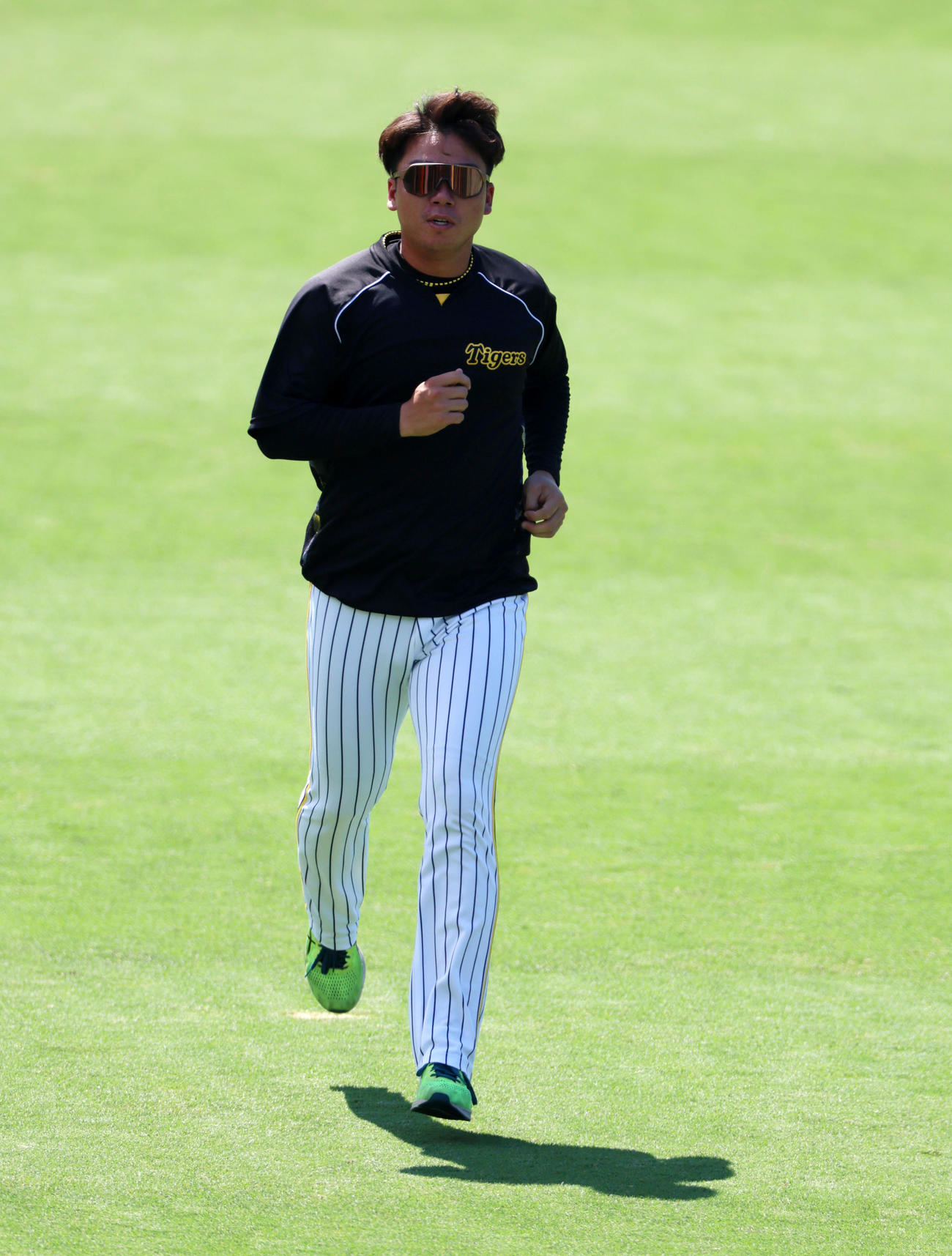 ランニングする村上（撮影・加藤哉）
