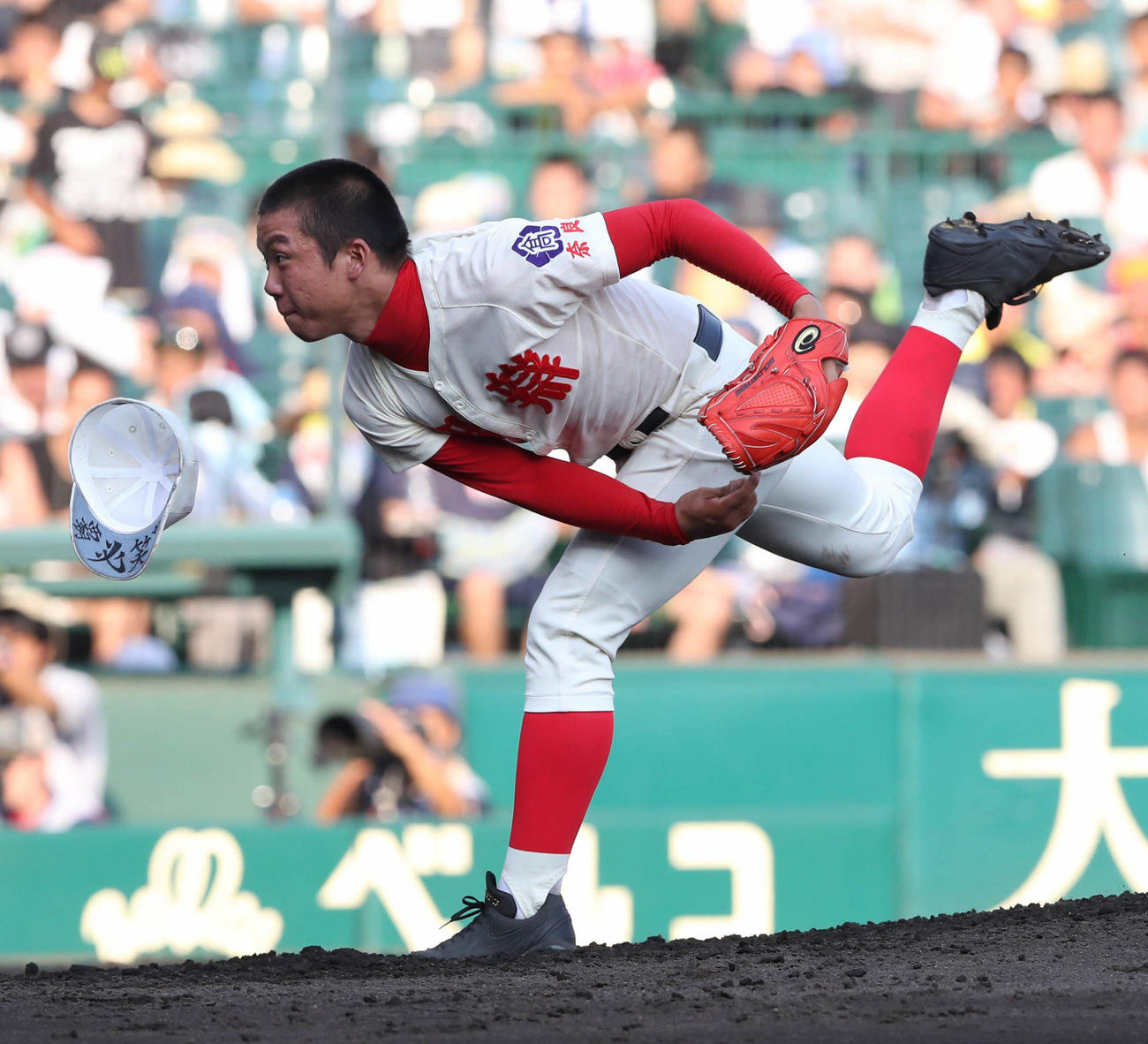 16年夏の甲子園で先発する智弁学園時代の村上頌樹