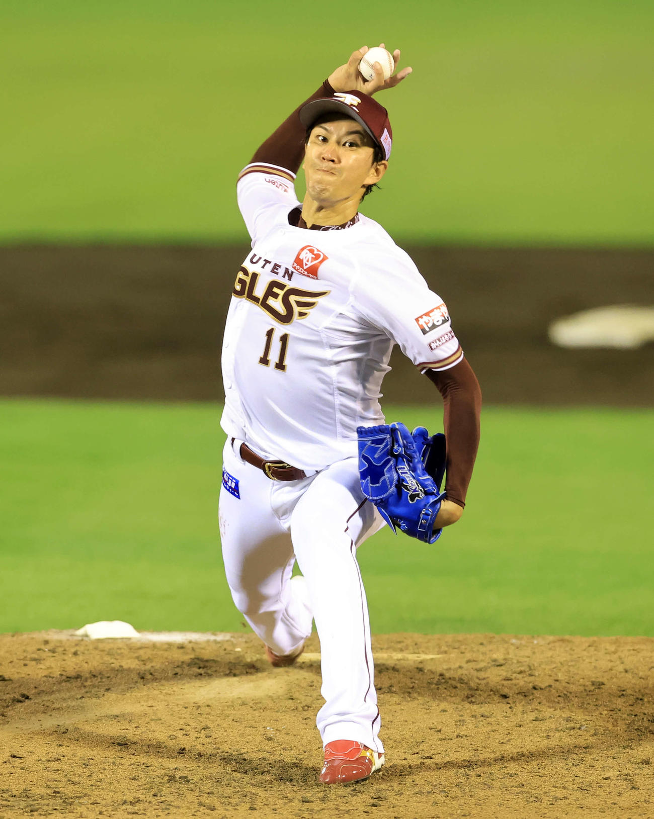 楽天対西武　気迫の表情で力投する楽天先発の岸（撮影・浅見桂子）