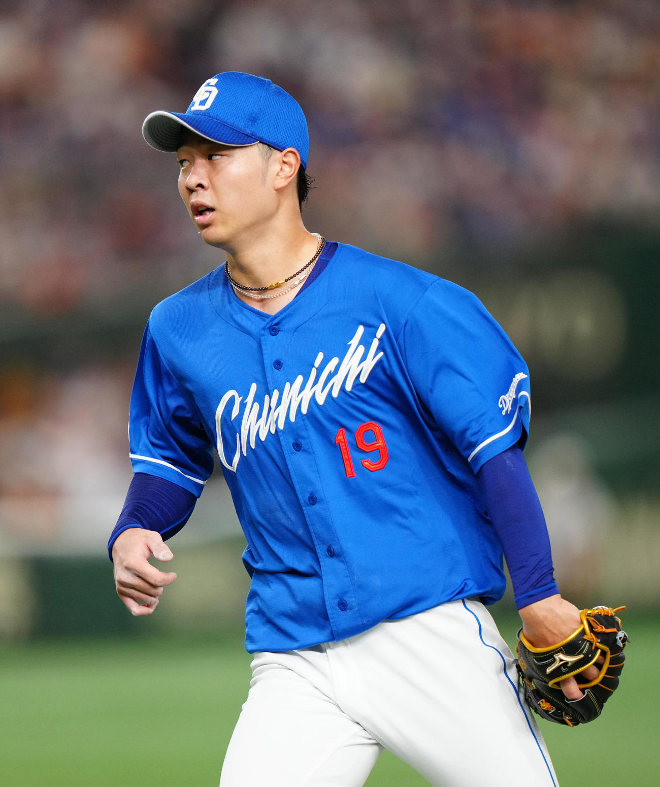 巨人対中日　2回裏巨人1死一、二塁、吉川に適時打を浴びる高橋宏（撮影・江口和貴）