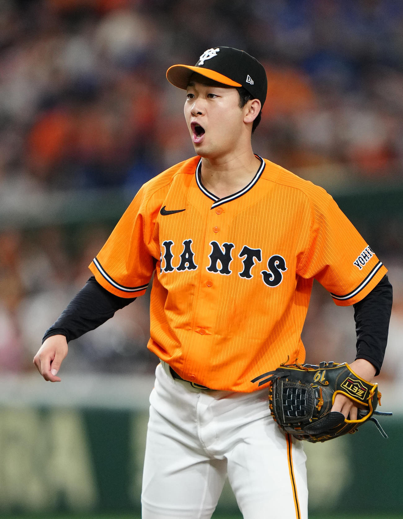 巨人対中日　7回表中日無死、龍空から空振り三振を奪った山崎伊（撮影・江口和貴）