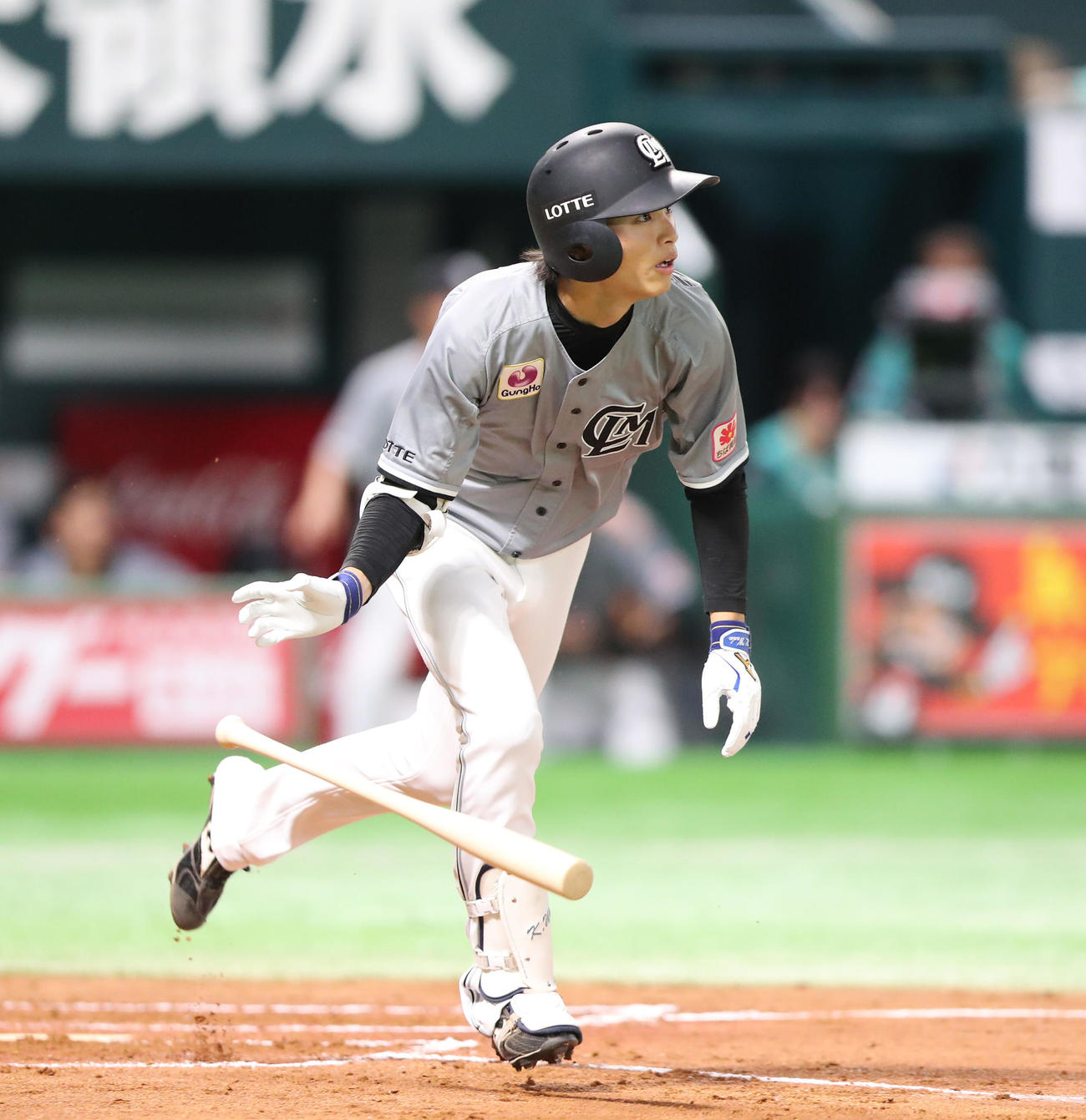 ソフトバンク対ロッテ　3回表ロッテ1死、和田は右越えに先制本塁打を放つ（撮影・梅根麻紀）
