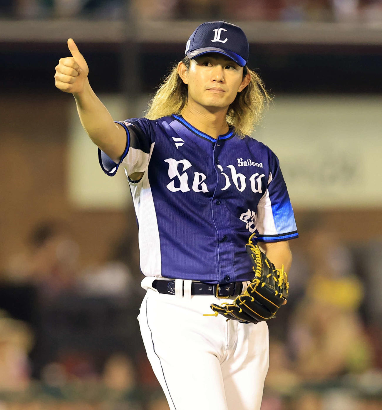 楽天対西武　5回裏楽天1死、西川を二塁ゴロに仕留めてサムズアップする今井（撮影・浅見桂子）