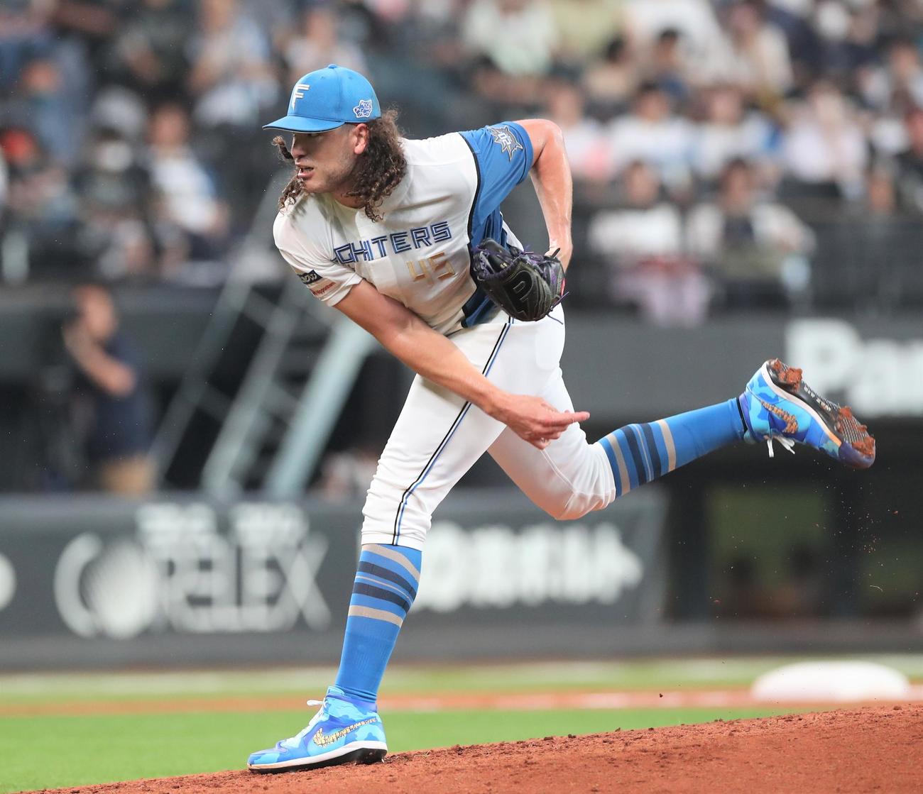 日本ハム対オリックス　日本ハム先発のポンセ（撮影・黒川智章）