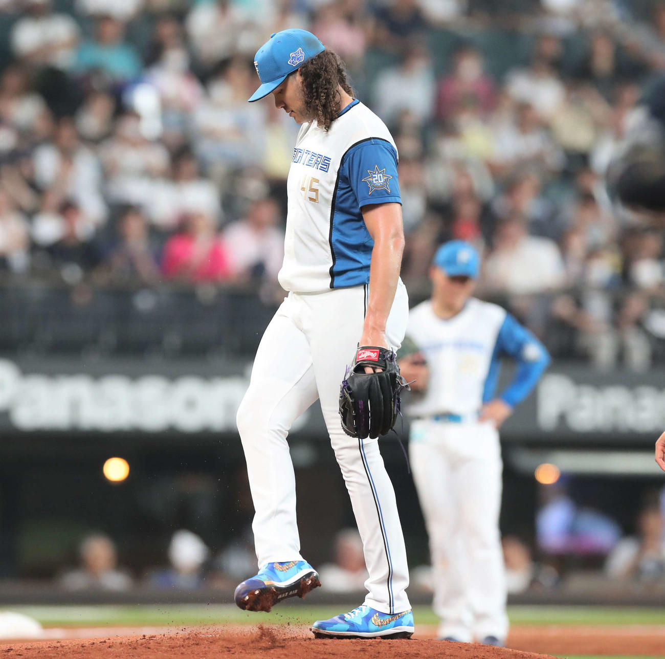 日本ハム対オリックス　1回に4失点し渋い表情のポンセ（撮影・黒川智章）