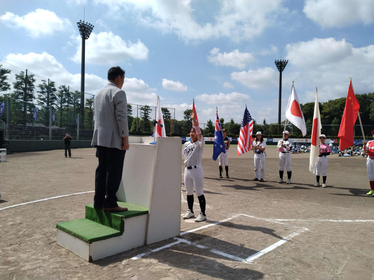 開会式で選手宣誓する15U日本代表福田美羽主将