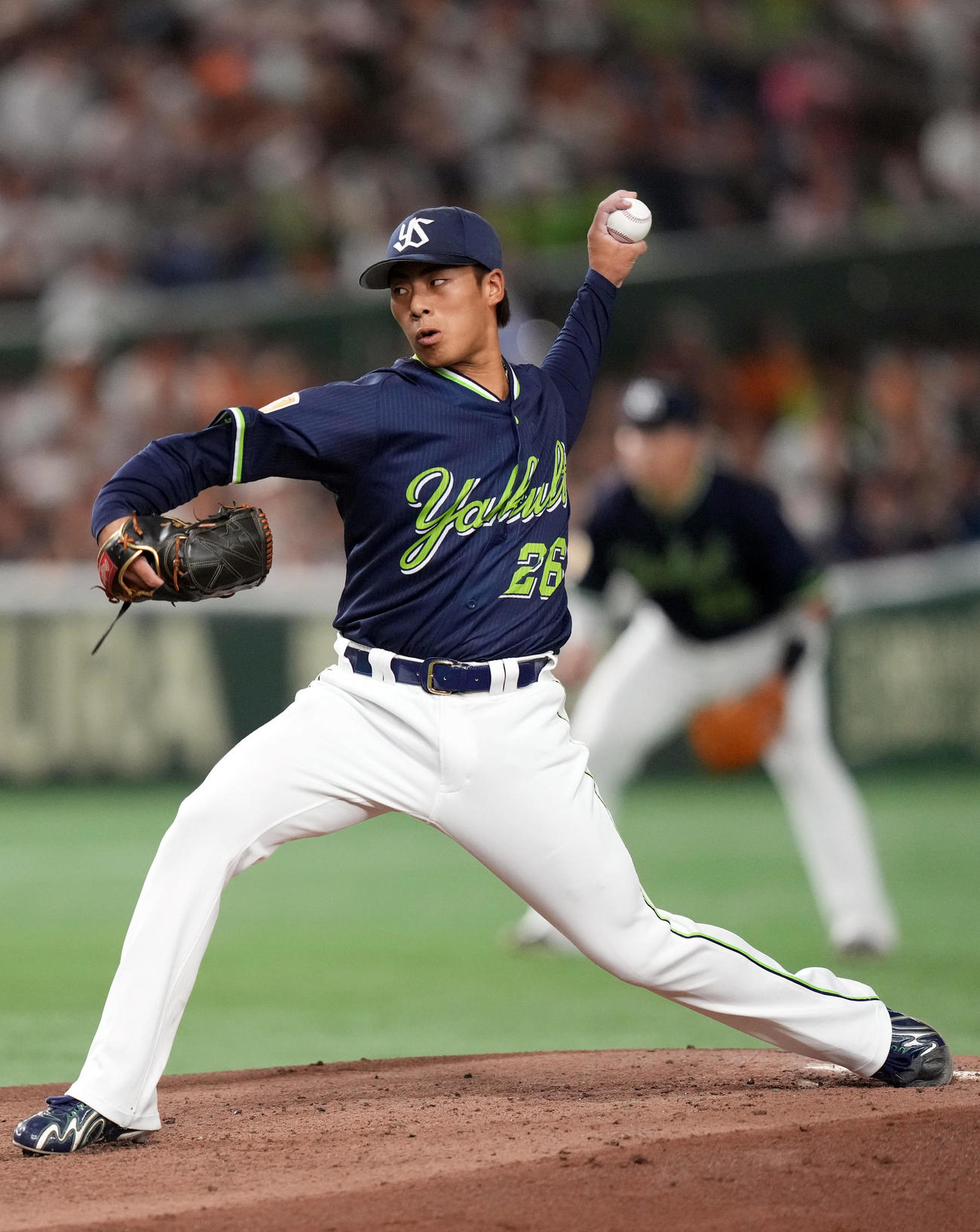 巨人対ヤクルト　力投するヤクルト先発の山野（撮影・狩俣裕三）