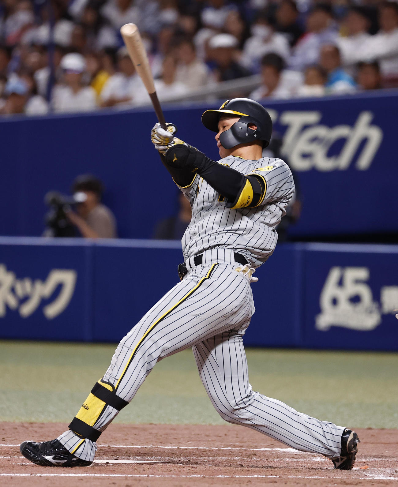 中日対阪神　3回表阪神2死二塁、森下が左前に適時打を放つ（撮影・藤尾明華）