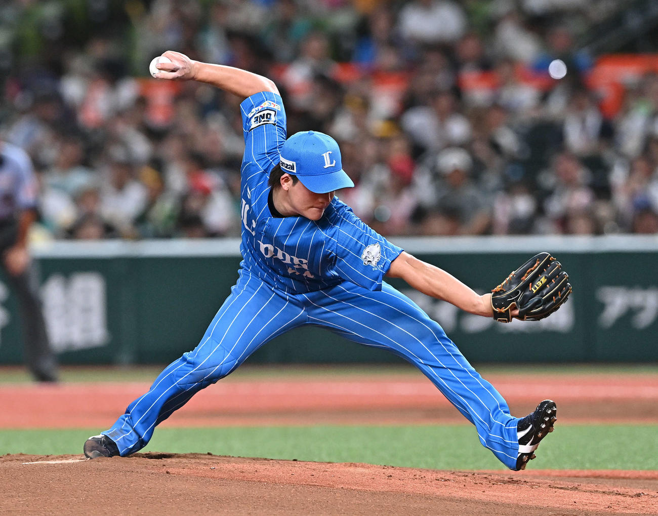西武対ソフトバンク　西武先発の与座（撮影・滝沢徹郎）