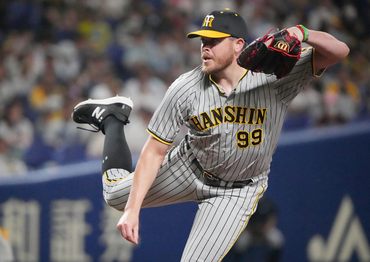 中日対阪神　1回裏、登板する阪神先発のビーズリー（撮影・森本幸一）