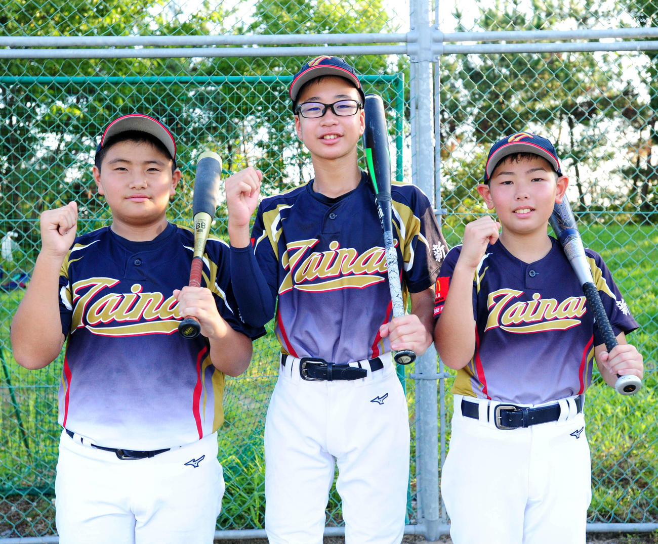 胎内フレンズJrの注目選手。左から小川寛太、網代陽真、今井一翔